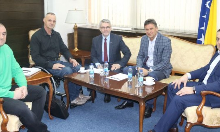 Vlada FBiH će finansijski podržati košarkašku reprezentaciju BiH u kolicima