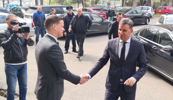 Vlada FBiH će s dva miliona KM podržati projekte razvoja tuzlanskog aerodroma
