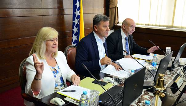 Vlada FBiH: Saglasnost za dodatna sredstva Košarkaškom savezu BiH