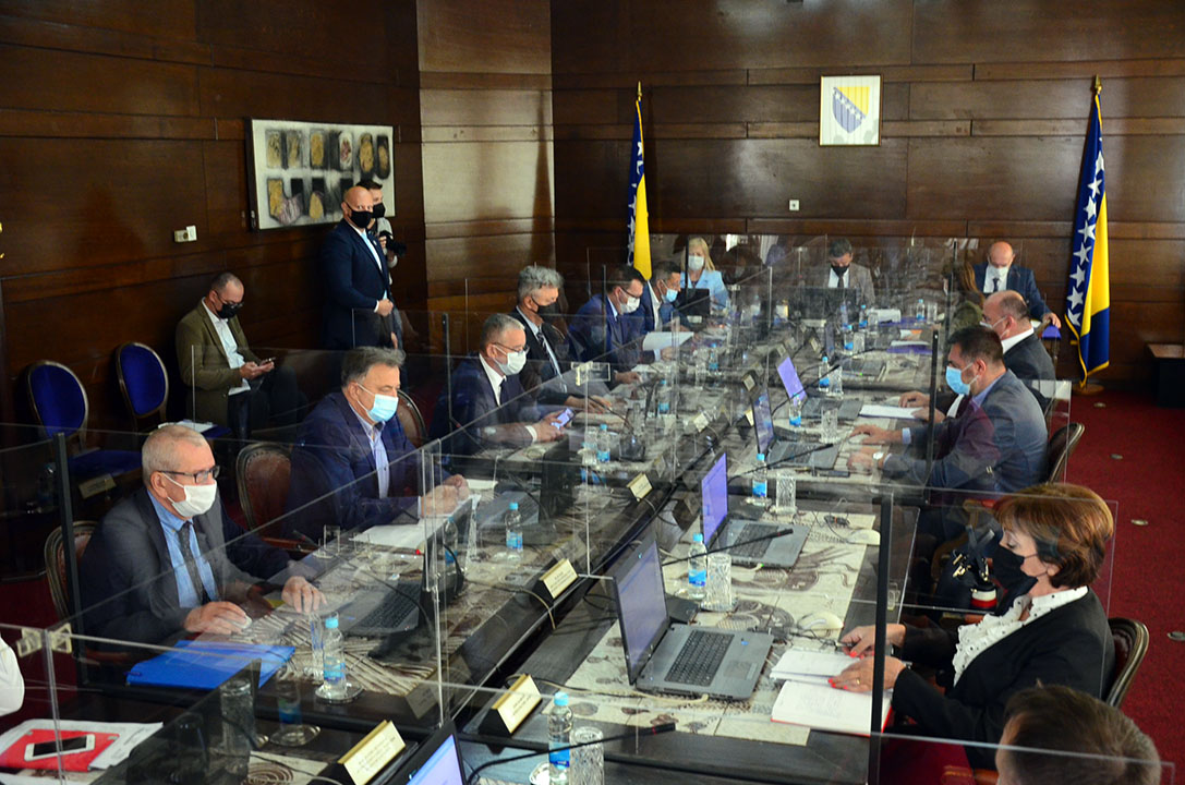 Vlada FBiH danas zasjeda u Mostaru