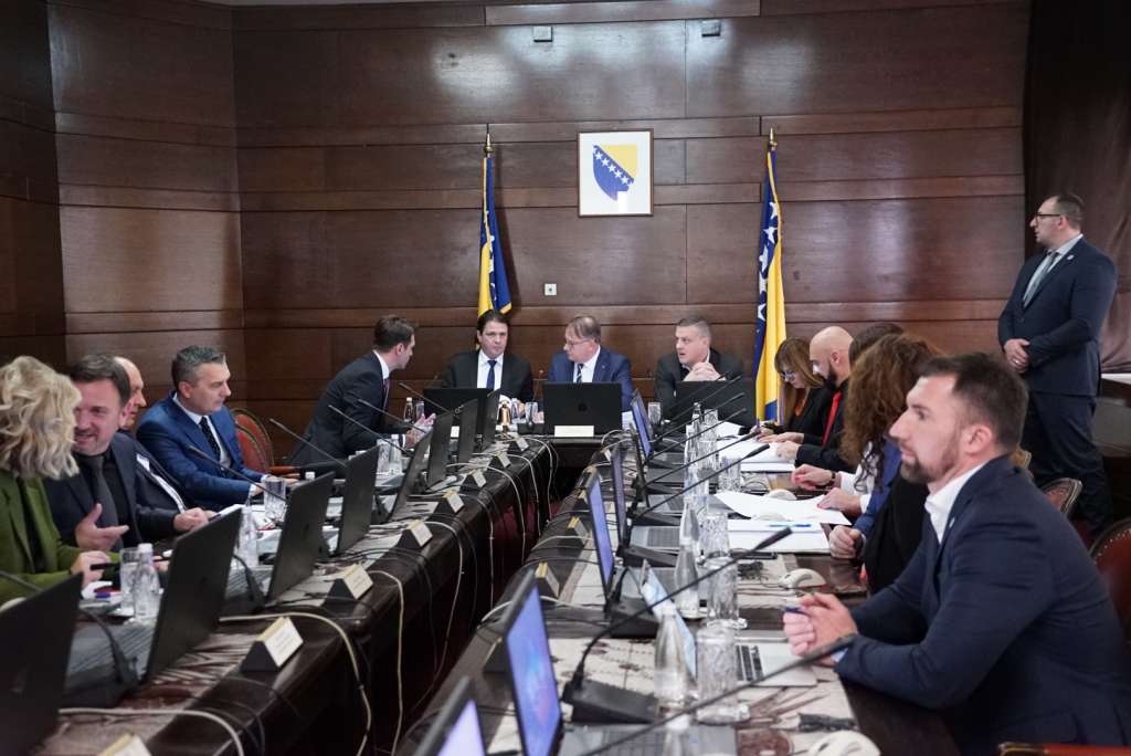 Vlada FBiH donijela odluku o izradi Strategije demografskog razvoja i oporavka