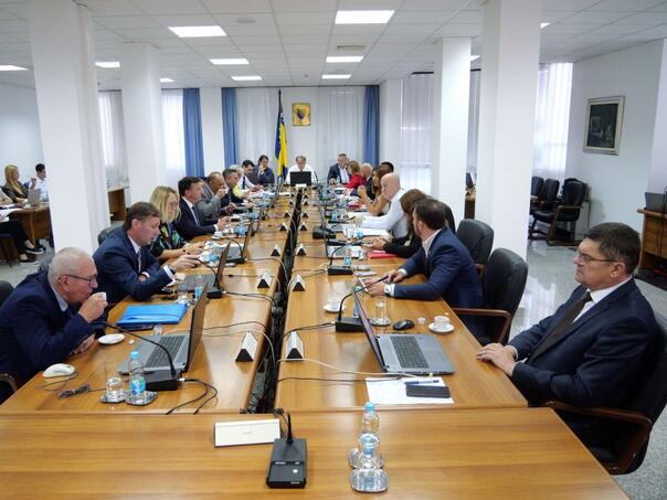 Vlada FBiH imenovala direktore KPZ-ova Tuzla i Sarajevo