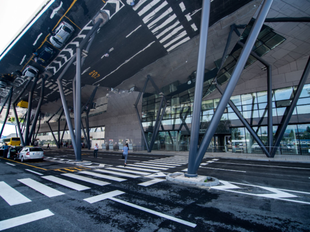 Vlada FBiH: 3,6 miliona KM za aerodrom u Sarajevu, Mostaru i Tuzli