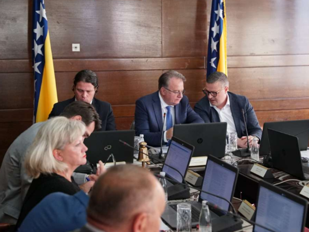 Vlada FBiH: Nastavak projekta zatvaranja kolektivnih centara i alternativnih smještaja u FBiH