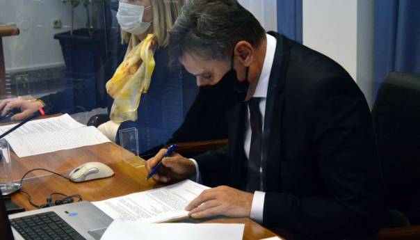 Vlada FBiH: Netačno da se u FBiH od sutra uvodi VTP potvrda