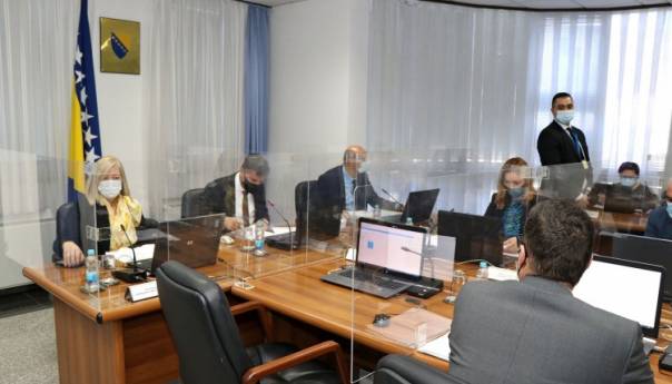 Vlada FBiH: Novčana podrška penzionerima