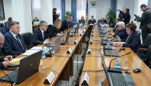 Vlada FBiH odobrila 400.000 maraka za troškove sahrana braniteljske populacije