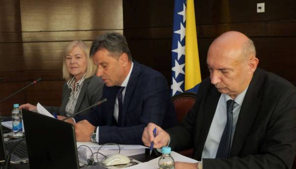 Vlada FBiH ograničila cijenu peleta na 480 KM plus PDV