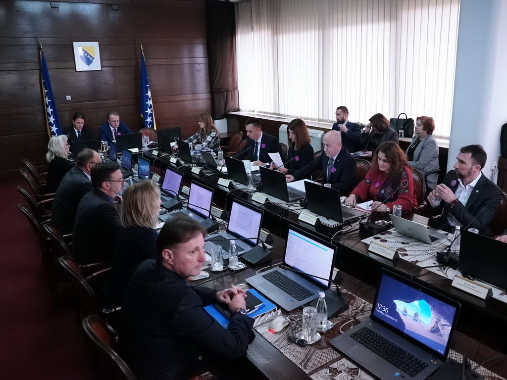 Vlada FBiH ograničila rast cijena struje privrednicima na 20 posto