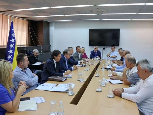 Vlada FBiH opredijeljena za pobošljanje položaja penzionera