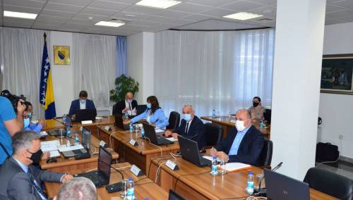 Vlada FBiH planira nabavku 800.000 vakcina protiv Covida