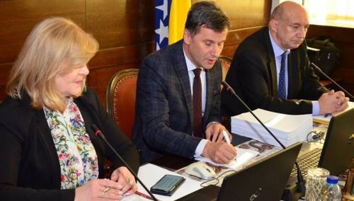 Vlada FBiH poduzela hitne mjere za zaštitu od koronavirusa