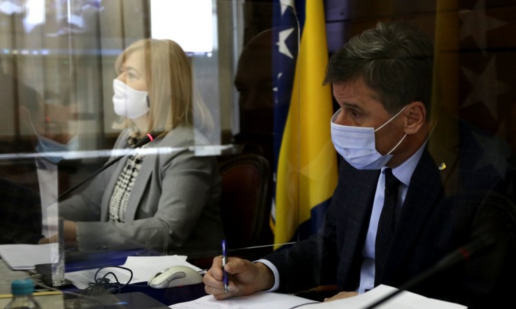 Vlada FBiH prihvatila prijedlog vakcinacije protiv korone