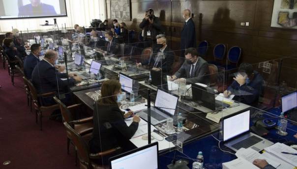 Vlada FBiH: Produžene mjere Kriznog štaba za još 14 dana