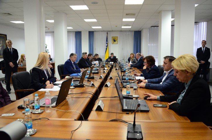 Vlada FBiH razmatrala Nacrt Budžeta FBiH za 2023.