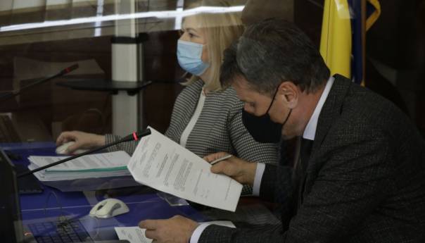 Vlada FBiH sa 60 miliona KM pomaže zdravstvene ustanove