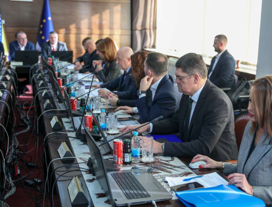 Vlada FBiH: Saglasnost na Sporazum o osnovici za obračun plaća policijskih službenika