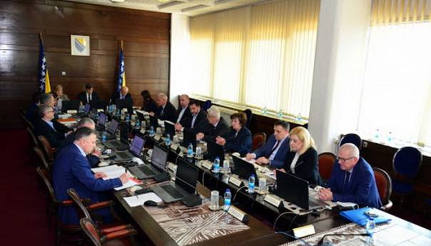 Vlada FBiH: Tvrdnje Nikšića neistinite, neka se izvini za obmane