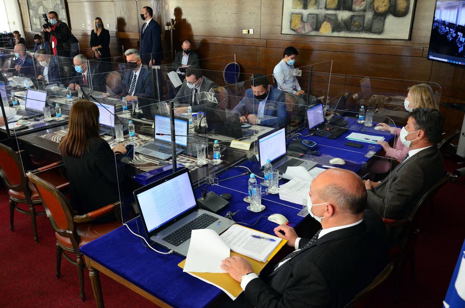 Vlada FBiH: Ublažene epidemiološke mjere