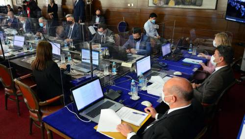 Vlada FBiH: Ublažene epidemiološke mjere