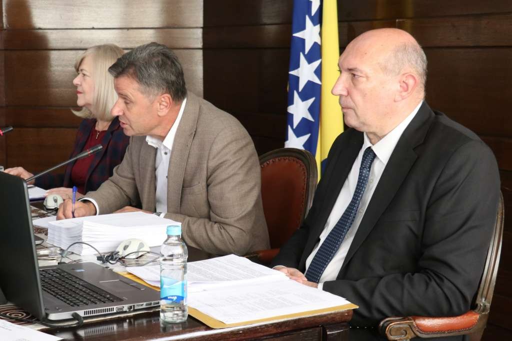 Vlada FBiH utvrdila Nacrt zakona o javnom okupljanju