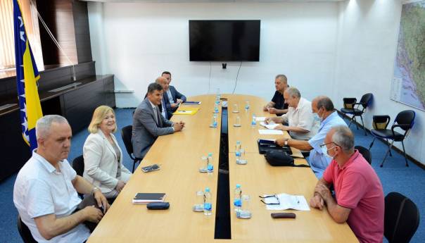 Vlada FBiH: Uz julsku penziju i jednokratna novčana podrška penzionerima
