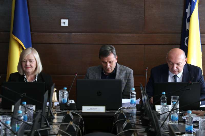 Vlada FBIH: Više od 2,5 miliona KM za uvezivanje radnog staža 188 radnika