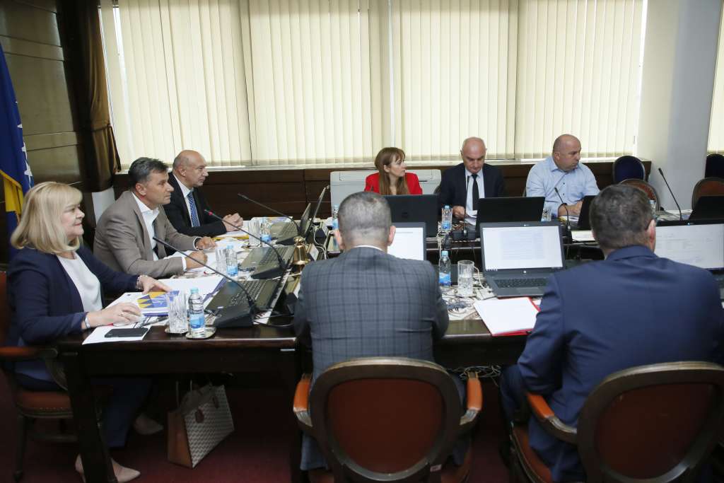 Vlada FBiH: Za tri aerodroma ukupno 6.000.000 KM