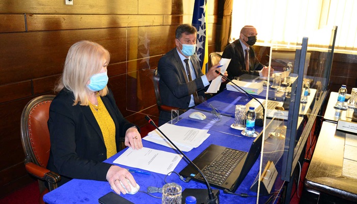 Vlada FBiH: Za uvezivanje radnog staža 996 miliona KM