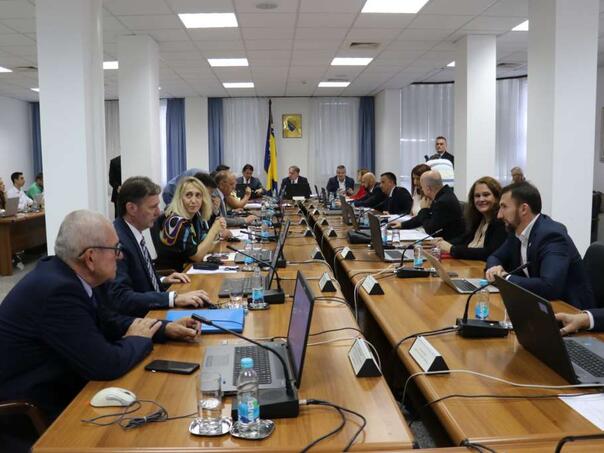 Vlada FBiH zasjeda danas u Mostaru