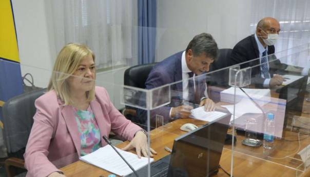 Vlada Federacije BiH danas zasjeda u Sarajevu