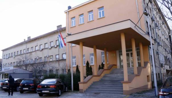 Vlada HNK nudi povećanje plaća zdravstvenim radnicima