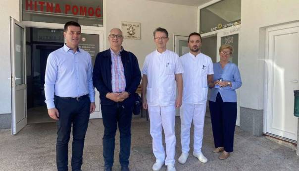 Vlada Kantona Sarajevo uručila vrijedno vozilo Domu zdravlja u Jablanici