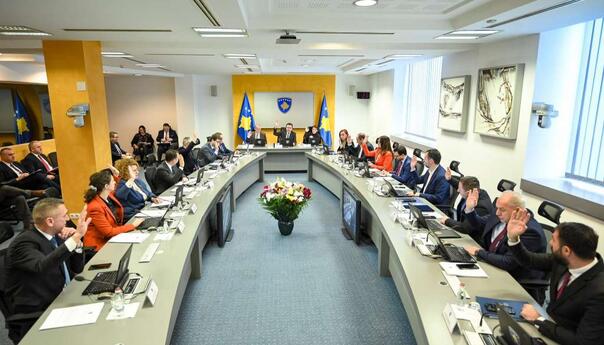 Vlada Kosova: Smanjenje prisutnosti policije na sjeveru, izbori nakon ljeta