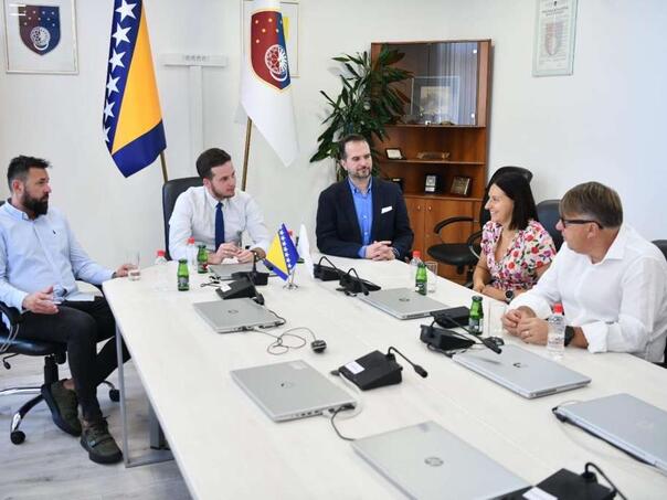 Vlada KS finansijski podržala pripreme najbolje bh. skijašice Elvedine Muzaferije