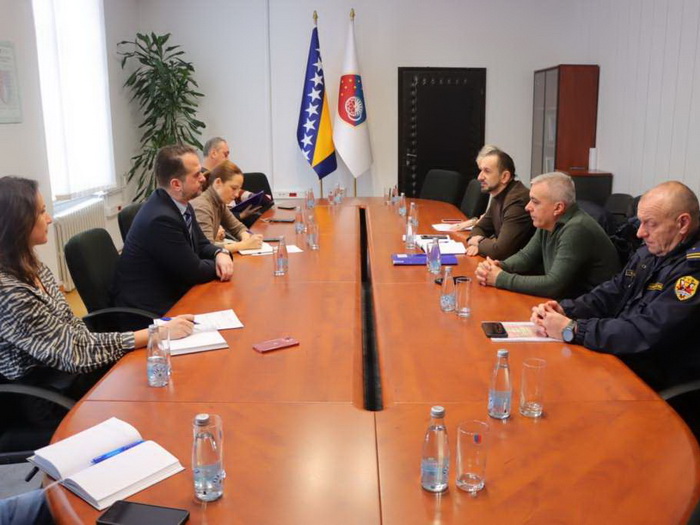 Vlada KS i Sindikat počeli pregovore o novom kolektivnom ugovoru za državne službenike