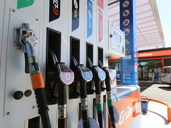 Vlada Srbije dodatno smanjila akcize na naftne derivate