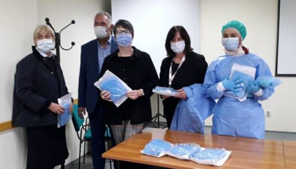 Vlada Švicarske donirala setove opreme za ličnu zaštitu osoblja Doma zdravlja