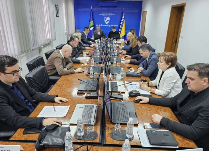 Vlada TK: 2,5 miliona KM za projekte u općinama Teočak, Sapna, Čelić, Kladanj i Doboj Istok