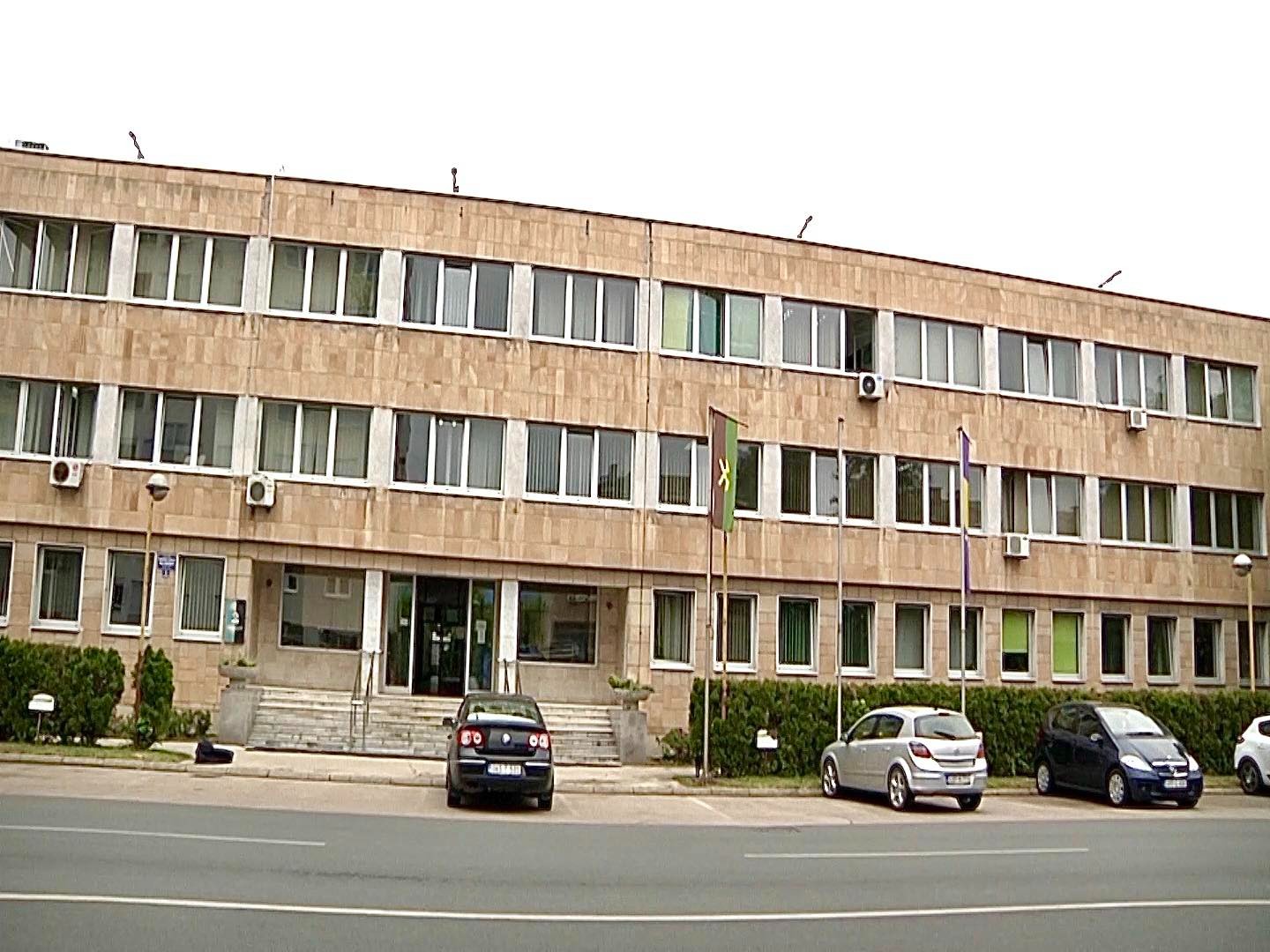 Vlada TK odgodila izvršenje sudskih presuda protiv Rudnika Kreka