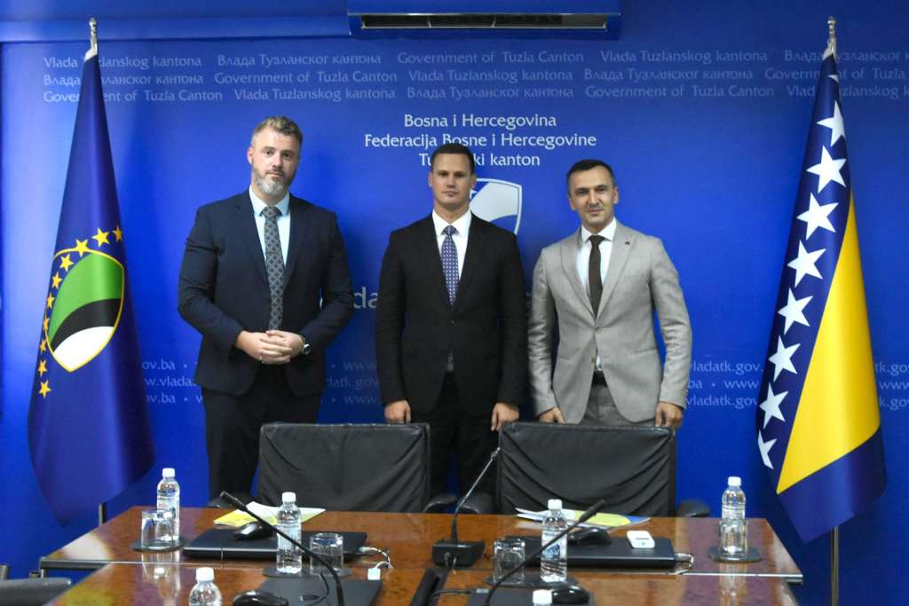 Osigurano 3,8 miliona KM za pomoć penzionerima s najnižim penzijama