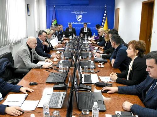 Vlada TK podržala razvojni plan Aerodroma Tuzla