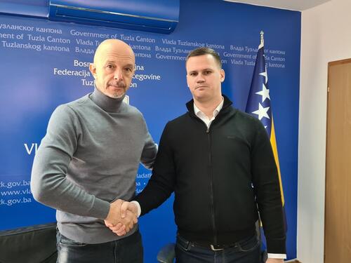 Vlada TK potpisala sporazume sa sindikatima: Povećanje plate za 6%