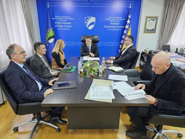 Vlada TK traži rješenje za 200 radnika Koksare Lukavac