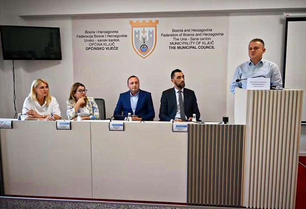 Vlada USK finansijski podržala infrastrukturne projekte u Ključu