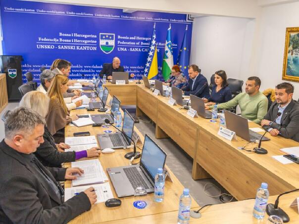 Vlada USK raspodijelila 2,5 miliona KM gradovima i općinama za kapitalne projekte