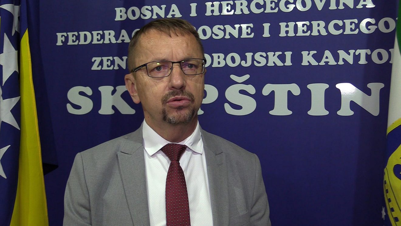 Vlada ZDK-a odobrila novi upis studenata na UNZE-u