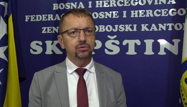 Vlada ZDK-a odobrila novi upis studenata na UNZE-u