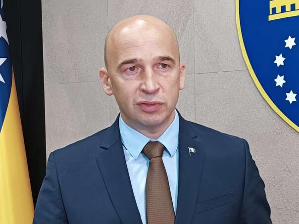 Vlada ZDK će izgraditi dvije kuće u Ljubetovu