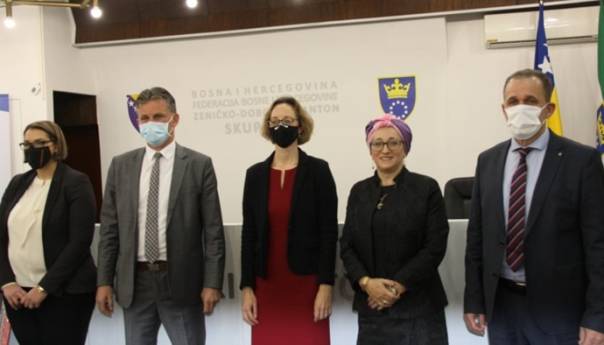 Vlada ZDK i 'Medica' iz Zenice potpisali Protokol za pomoć žrtvama nasilja